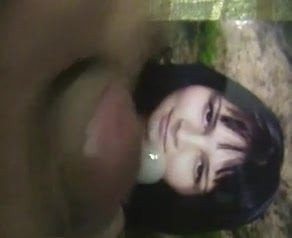 ブルネットの女の子に射精