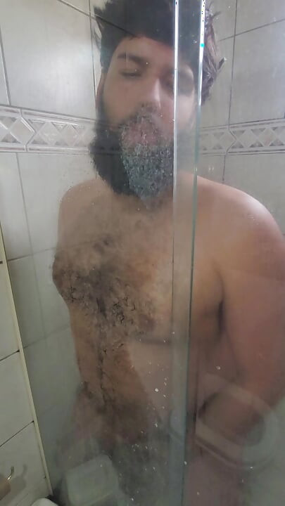 luksmen1 gainer Cum on the shower screen, belly, jerk, mirror, cum in glass