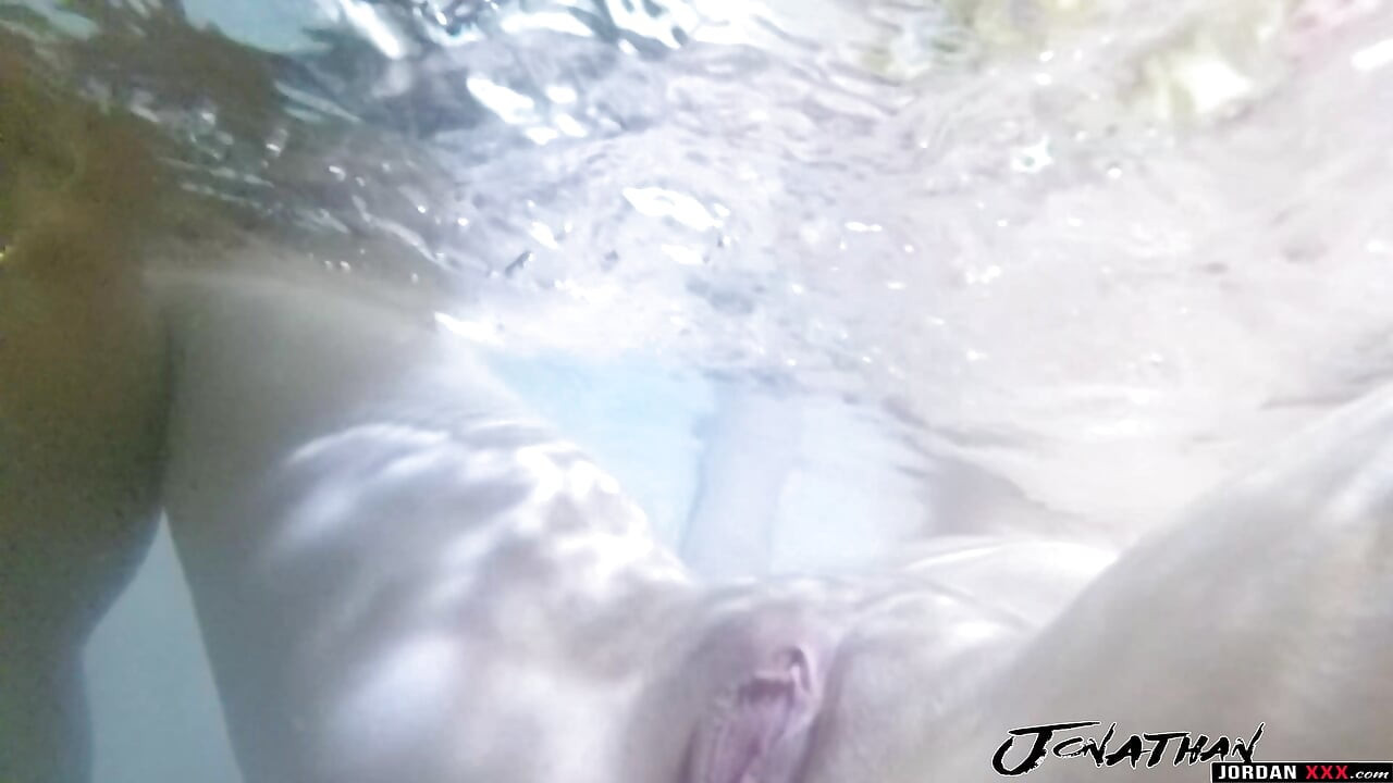 Hot tube divertido Kate England