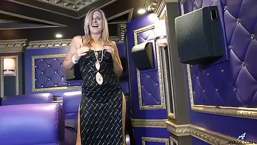 Şımarık olgun kadın