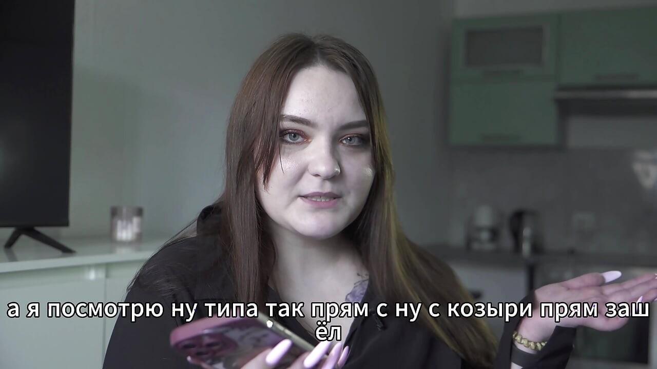 Porno priča - Muž dijeli ženin analni seks (ruski, lutka, analno)