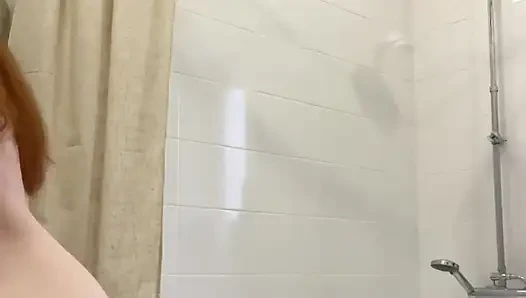 Apakah Anda menyukai format video ini? Vlog telanjang?