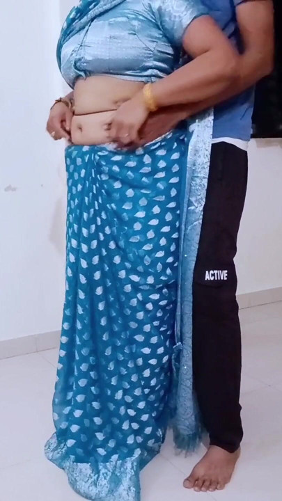 Rhea Bhabhi had sex with a fan maker | Clip 1