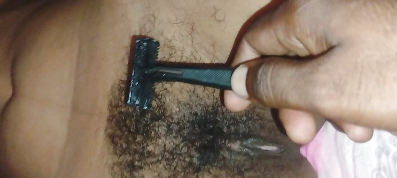 Bibi ki Baal banaya