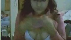 Chica mostrando als Webcam-Messenger MSN Strip