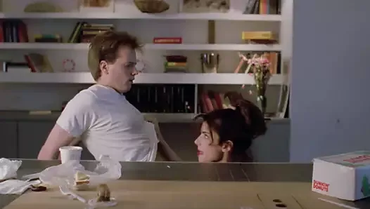 Sandra Bullock domina a su hombre en la película de los 90