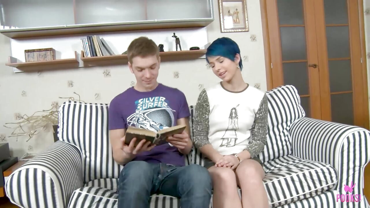 Blue Haired Piah K Rides His Cock In Reverse With Her Slim Waist!