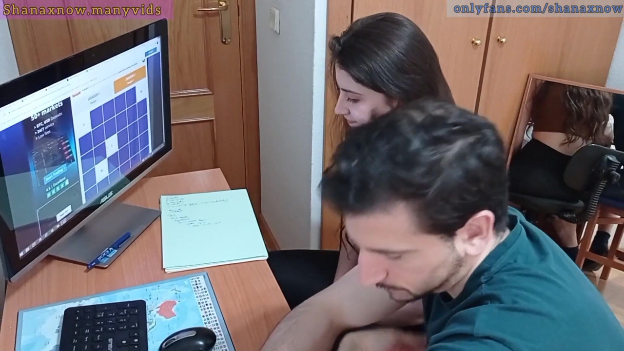 ティーン学生が脅迫、ハメ撮りフェラ、口内射精、ごっくん。