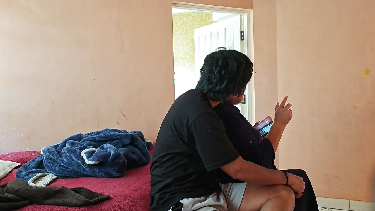 Don't Stop Please, Get Me Pregnant, I Beg You! I Have Sex All Day with My Friend's Stepmom