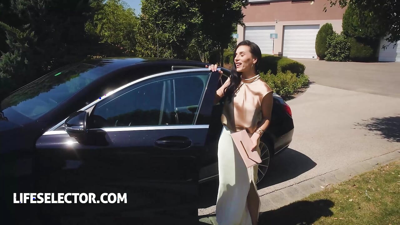 알렉시스 크리스탈과 릴리 블라썸과의 협상 게임