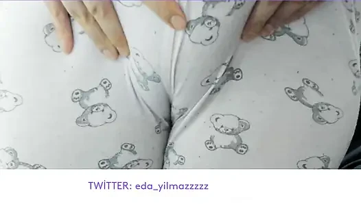 CAMELTOE- PAJAMA- SWOLLEN PUSSY