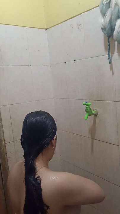 Detik menakjubkan dari "Mandi dengan adik ipar awak sehingga ketum bahagian 1"