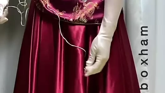 Kısa cheongsam part.2 ile mastürbasyon