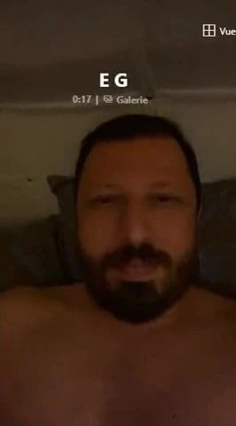 Erkan gurle onani med en gay på webbkamera