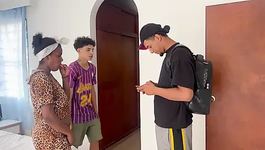 I take advantage of the fact that I share a hotel room with my best friend and his girlfriend to sneak it from the cuckold.