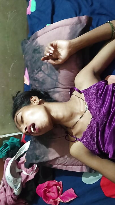 Desi bhabhi ki chudai uske ghar me hi sasur ji ne chod diya