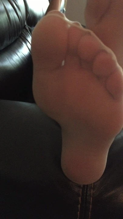Nylon Feet