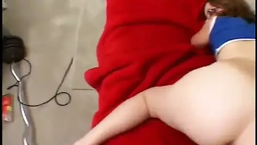 Mahasiswa dijemput untuk kontol keras dan muncrat.