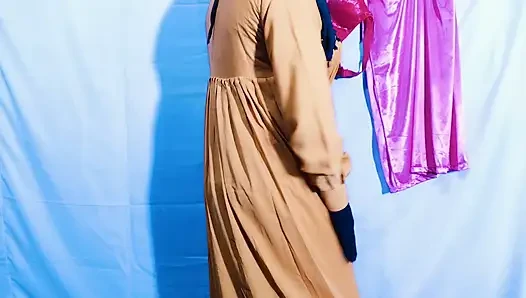 Pakistanlı Müslüman güzellik kraliçesi ev hanımı