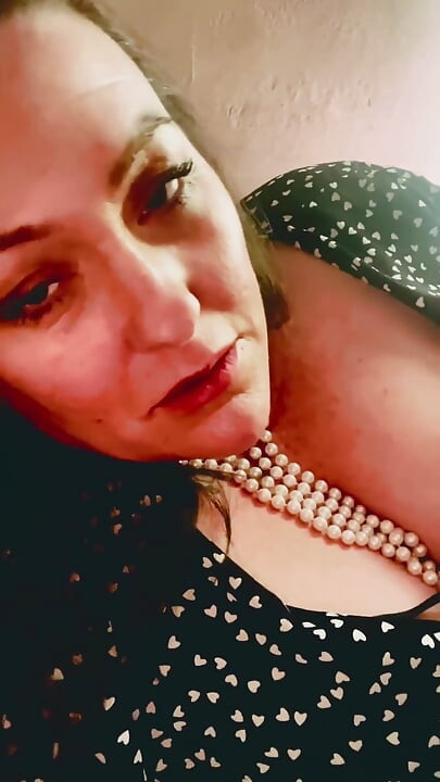 Hotwife Confession: Teasing My Cuck with BBC Fantasies
