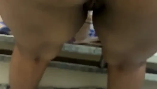 Hintli Asyalı desi çift sert sikişiyor