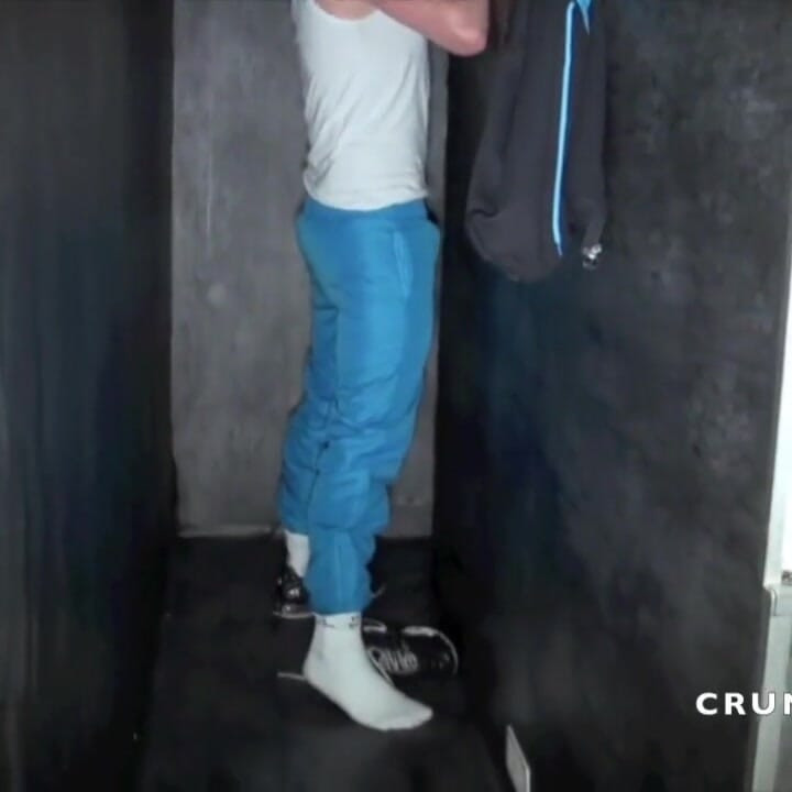 Straight boy sucked by gay with sneakees domination