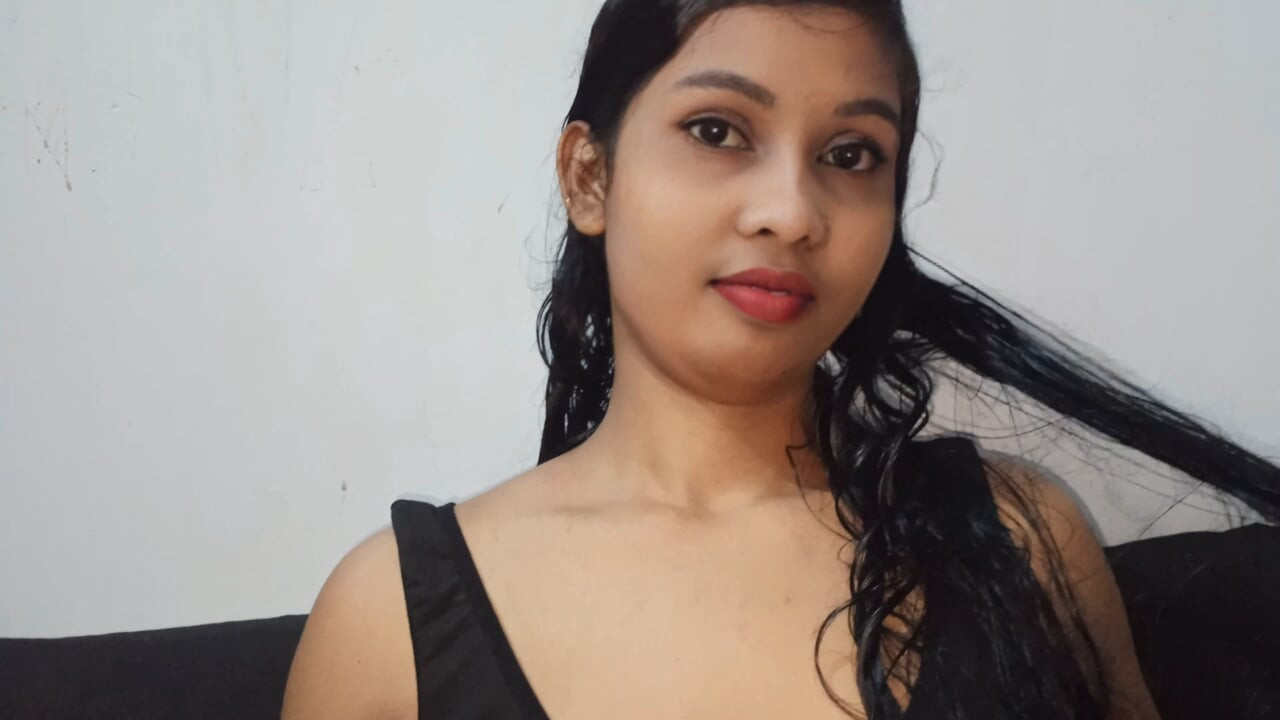 操青少年 18+ 美丽的 Nilima Vabi 真爱让口交孟加拉硬核开放性爱