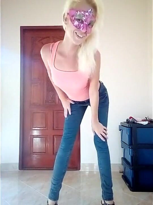 Stripp off My Jeans and Loads of Orgasm
