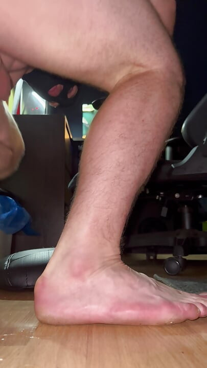 Big dildo play dirty feet