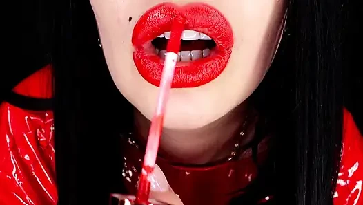 Cewek rambut merah lagi asik ngentot memek joi