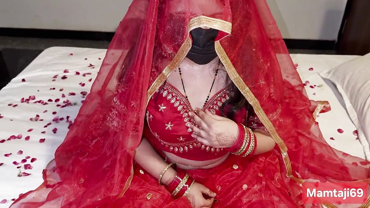 Bhabhi ko Hotal Bolaya , kaisi h Bhabhi ki chut