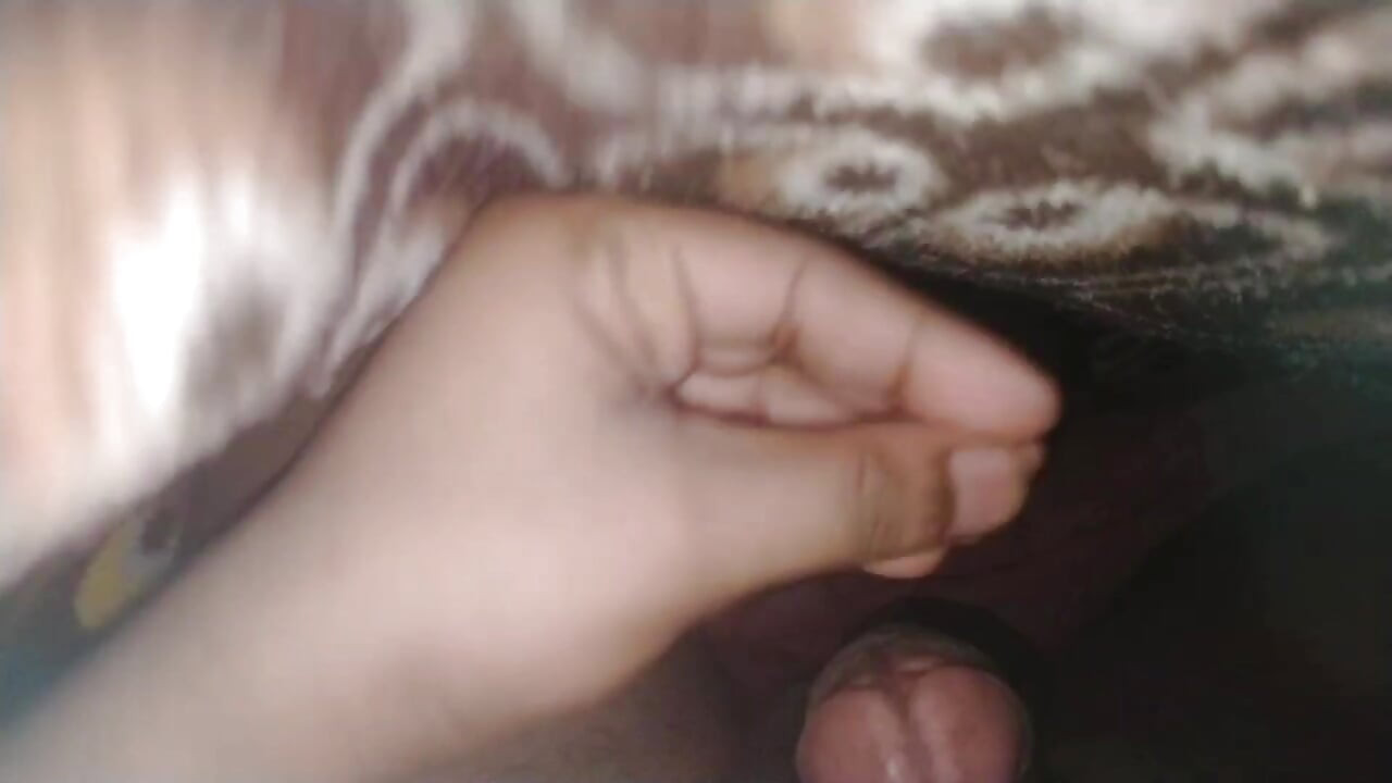 wanna join risky masturbation in night with me under the blenket.