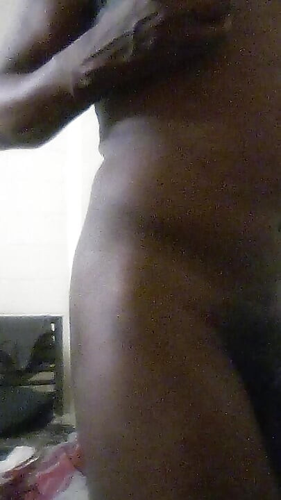 Fat bubble butt booty femboy spreading cheeks playing with his nipples and jacking BBC