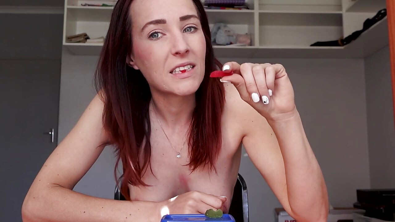 A Giantess Finds You and Starts Toying with You