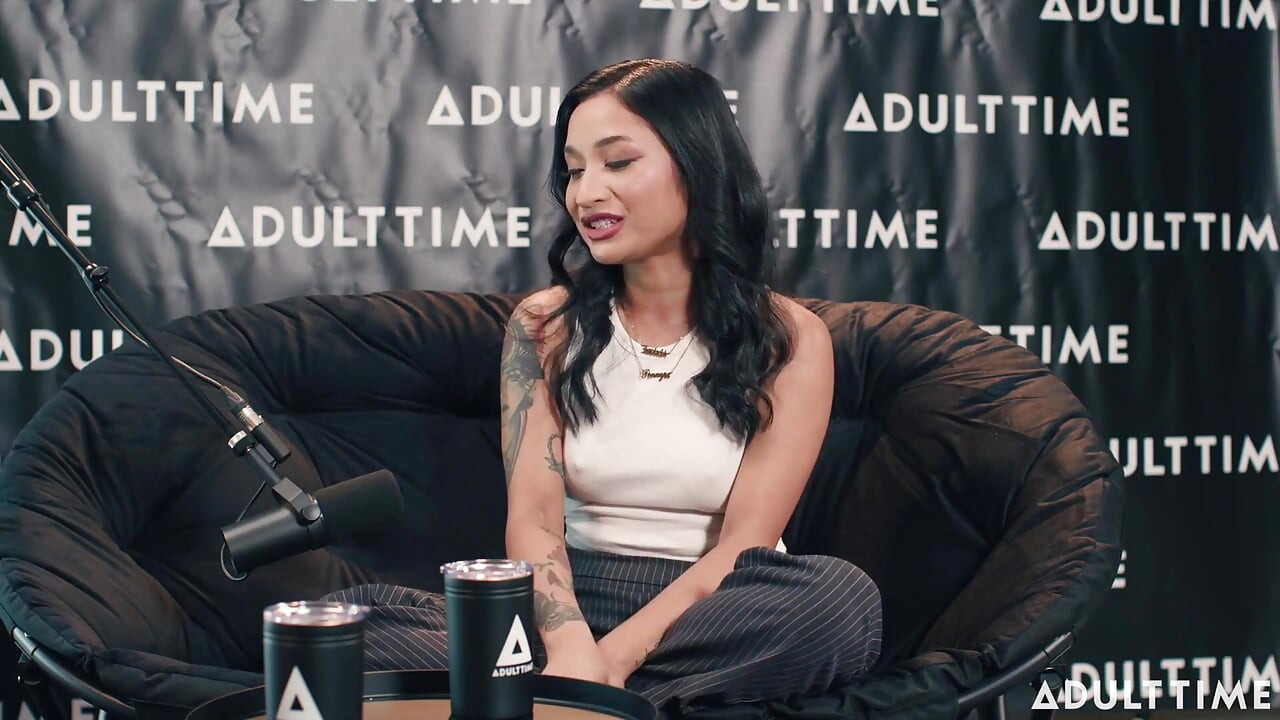 Avery Black Dry Humping, True Crime, & Directing VR Corn  the Adult Time Podcast