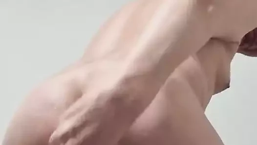 Dildo ve spekulum sürtüğün götünü damlıyor
