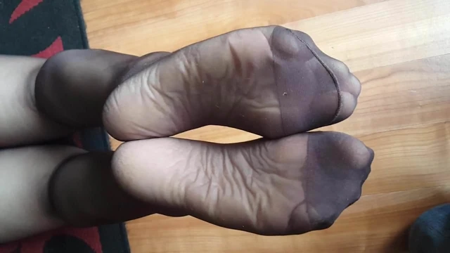 Nylon foot tease 2