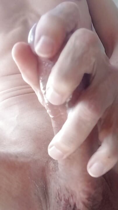 Your candy will make you cum together. How tasty! 😋