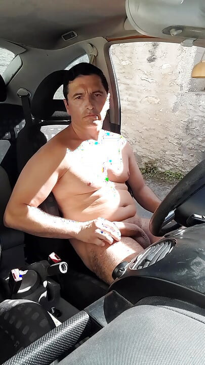 DAYLIGHT IN THE CAR