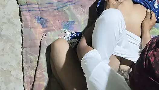 20 year old hot girl comes to as soon as she wants to