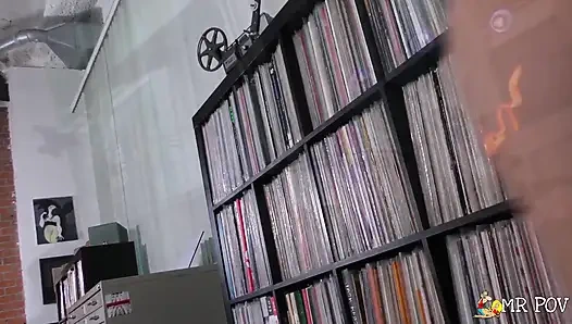 Allie addison wird von ihrem stiefbruger erwischt und hart gefickt