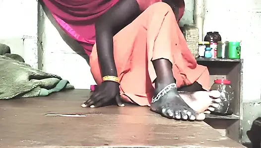 Desi Bhabhi Ki Chudai Bölüm1