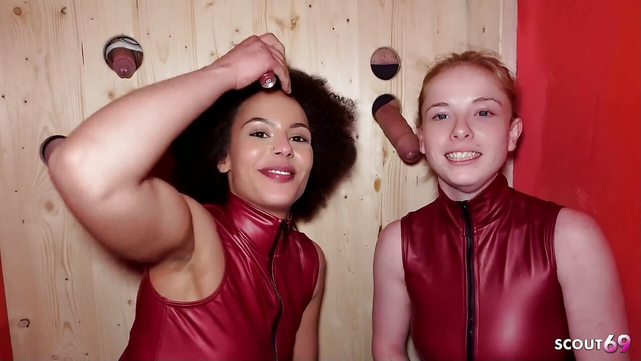Gloryhole Challange med tysk ingefära och latina tonåring med främling killar