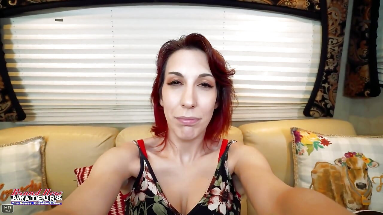 火熱紅髮女郎斯嘉麗·福克斯大奶深喉BJ到硬核無情大滿貫！