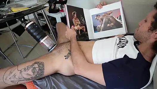 Harry_jen eşcinsel mastürbasyon oyuncağı oynuyor ve boşalıyor