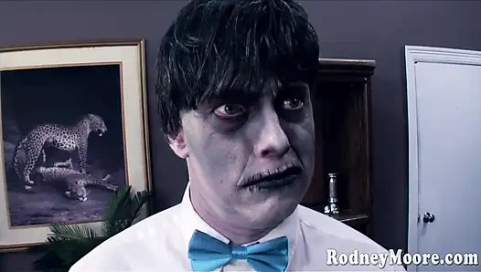 Nina hartley si nenek lurch lagi asik nyepong kontol