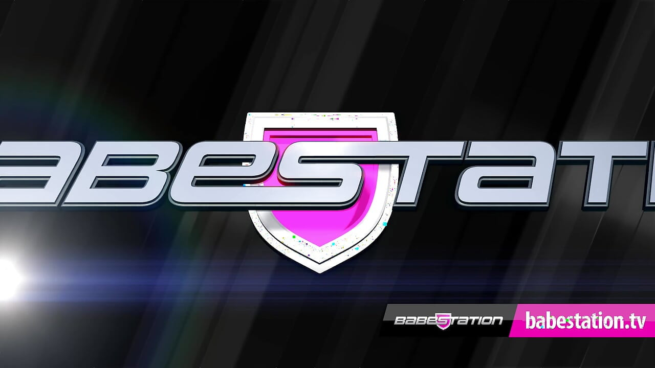 BABESTATION - roșcata britanică Jasmine James prima scenă în ANI