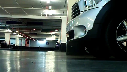 je me branle dans un parking