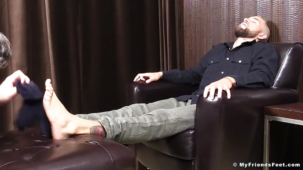 Bearded Stud Tino Gets Foot Worshiped