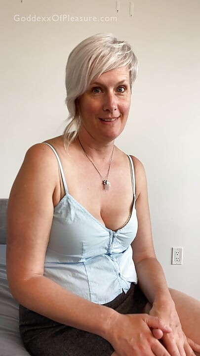 Testing Your Best Friend's Mom If She's Hot Enough for Tinder